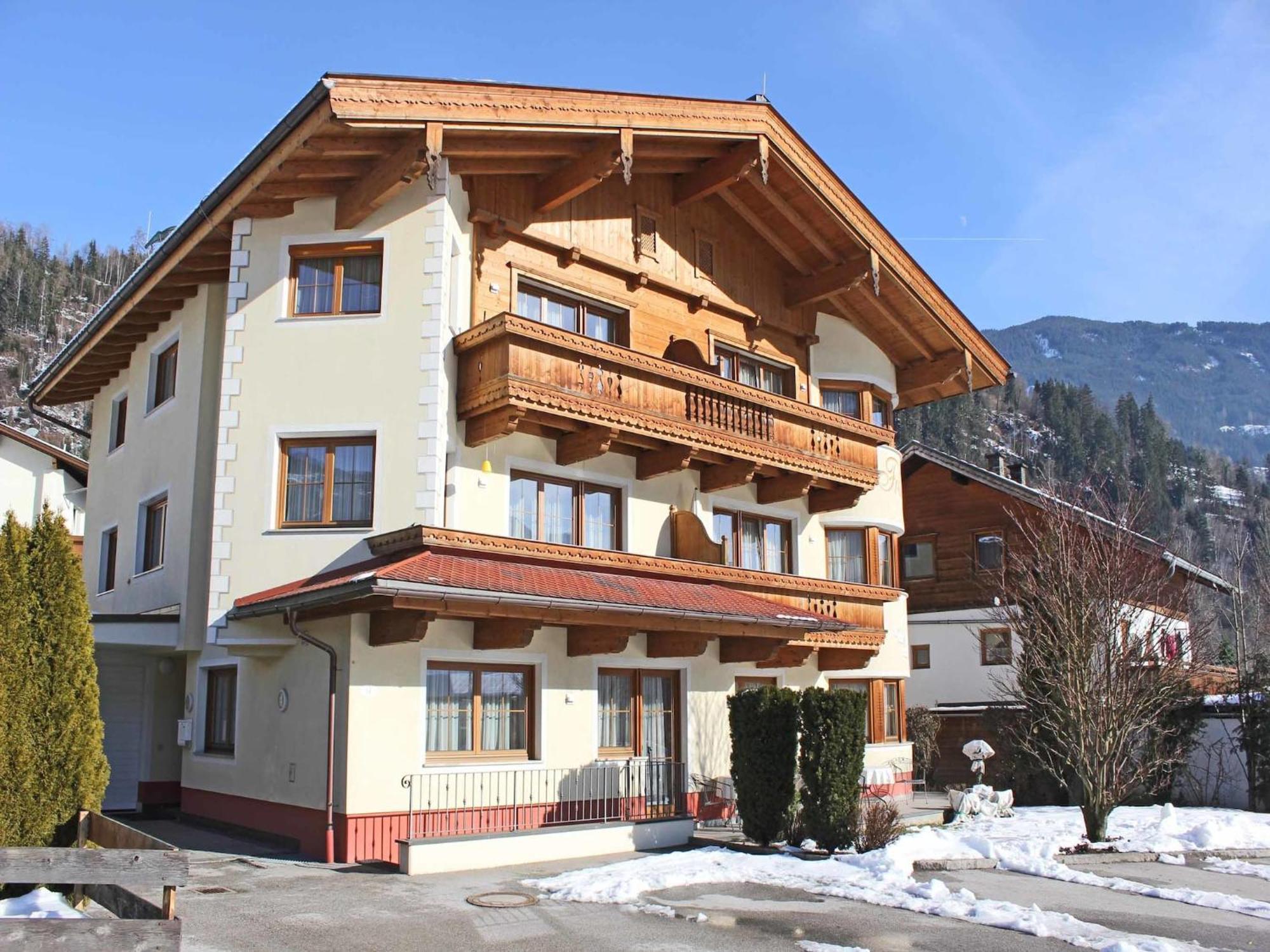 Attractive Holiday Home In Kaltenbach On The Ski Slope Stumm Exterior photo